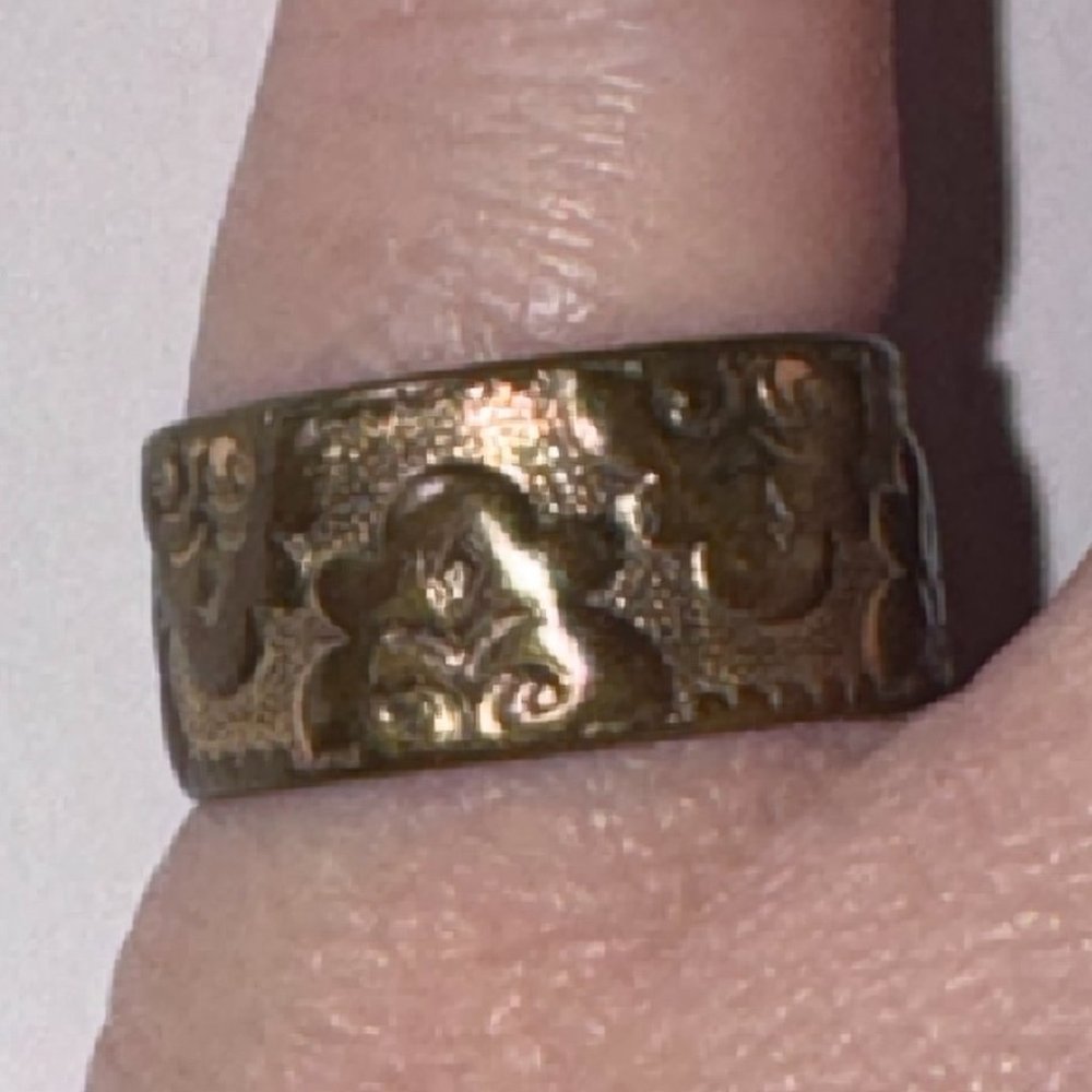 14 Kt Gp Wide Band Floral Ring, Size 6 1/2